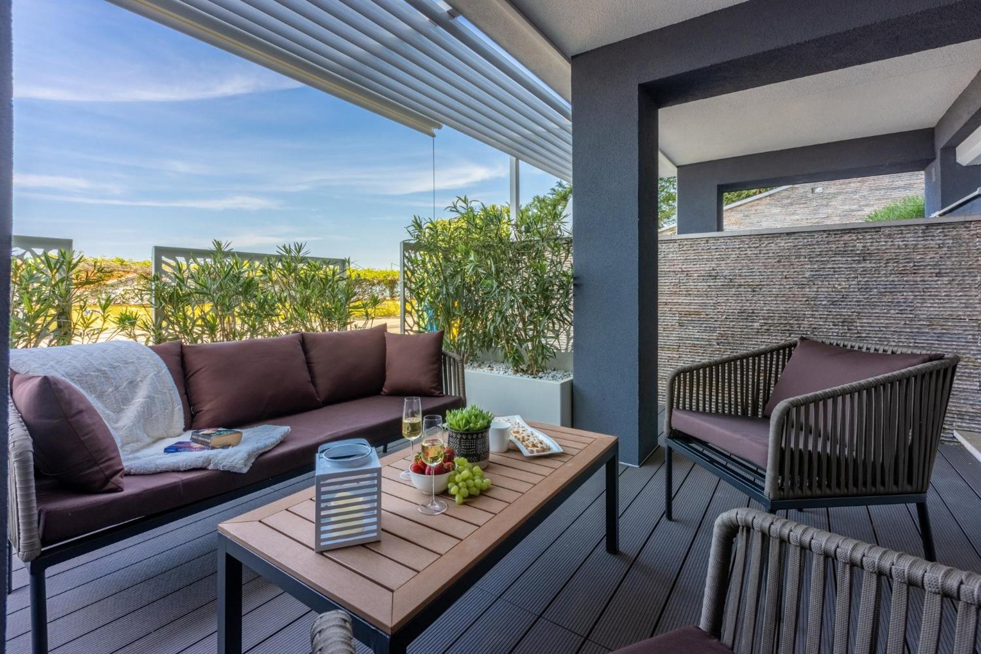 Panoramica Apartment With Whirlpool Цриквеница Экстерьер фото